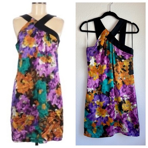 Trina Turk Women's 100% Silk Halter Sleeveless Pixelated Floral Dress - Size 4 - Picture 1 of 11